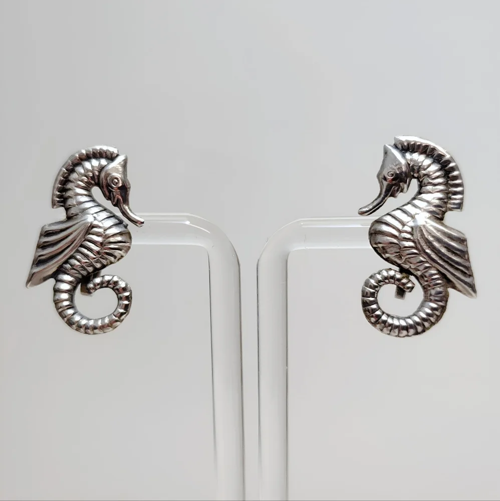 Vintage Antique MEXICO Sterling Silver Seahorse Screwback Earrings - Picture 8 of 8